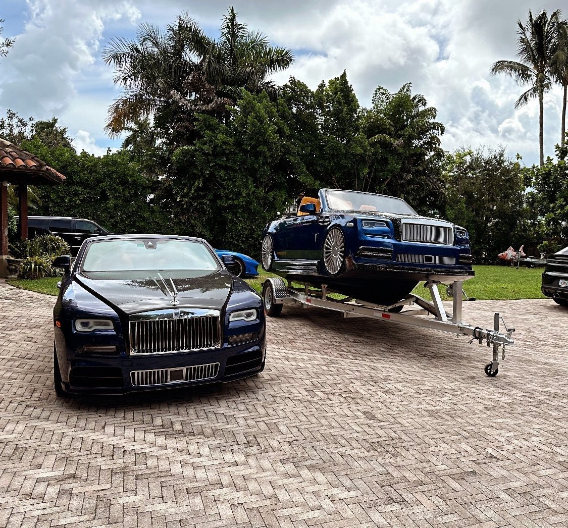 Buy 2026 Watersports Car Series R - Image 10